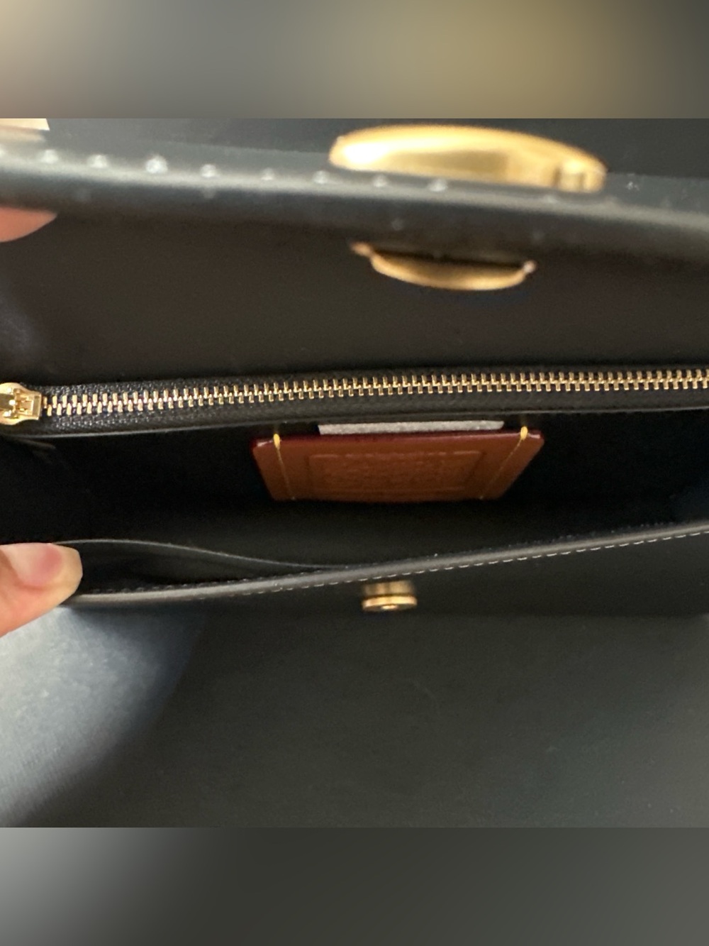 NWT Coach Evie Long Wallet With Chain - Picture 7 of 9